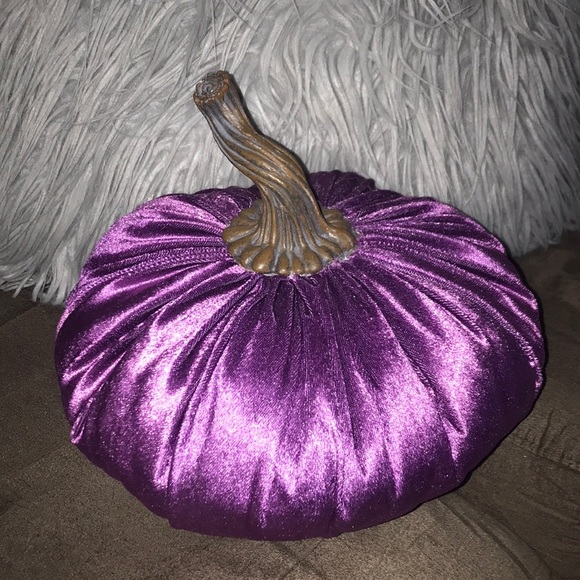 Other - 💜💜large purple velvet pumpkin decor🎃